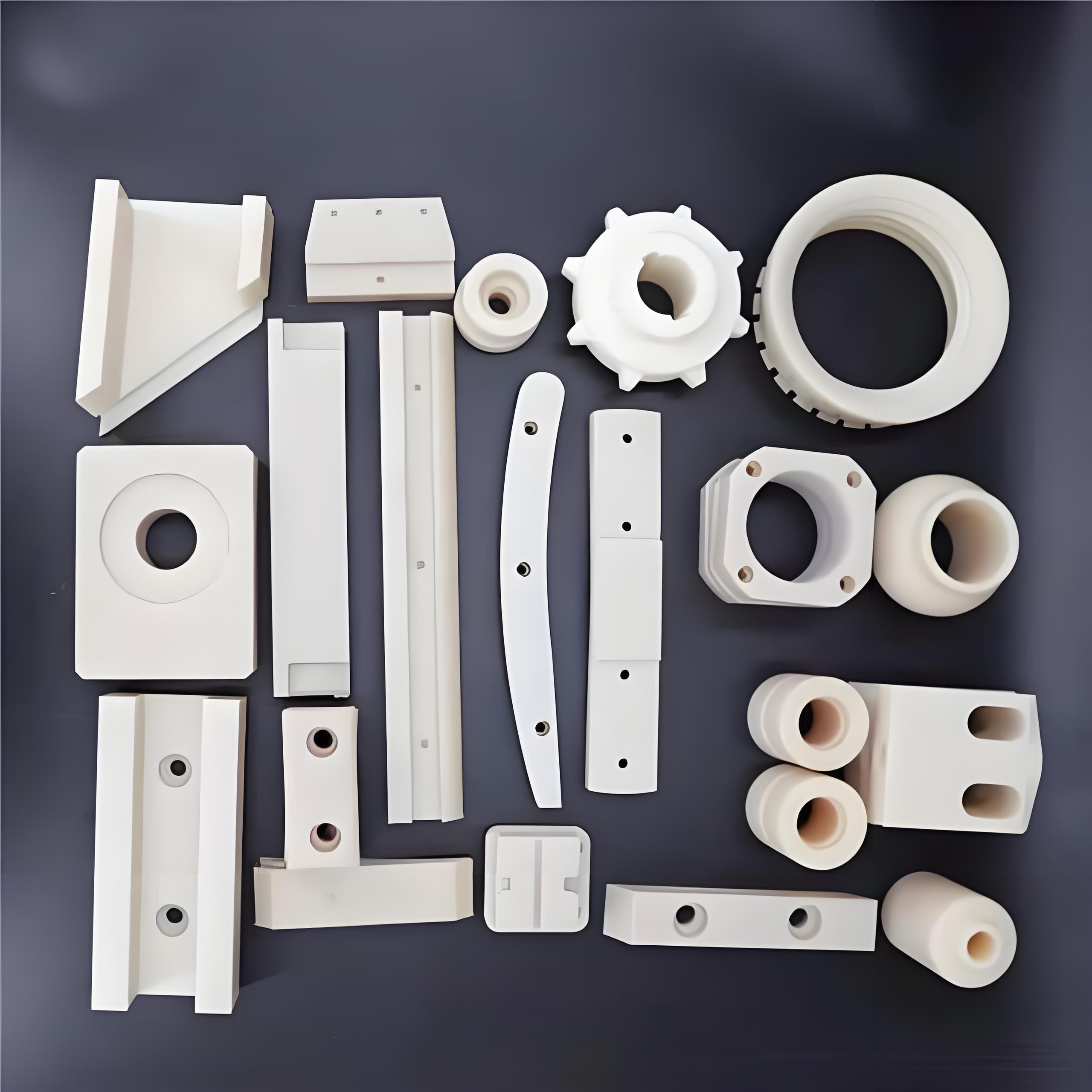 Həssas CNC emal yüksək dəqiqlikli mühəndislik plastik hissələrini necə əldə edir?