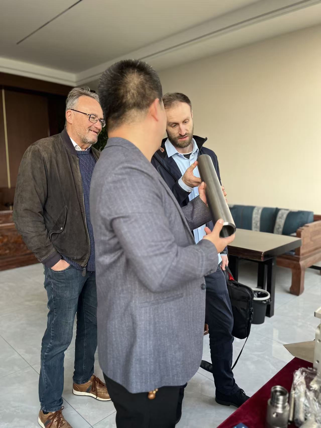 Vay! Alman müştəriləri şirkətimizdə 