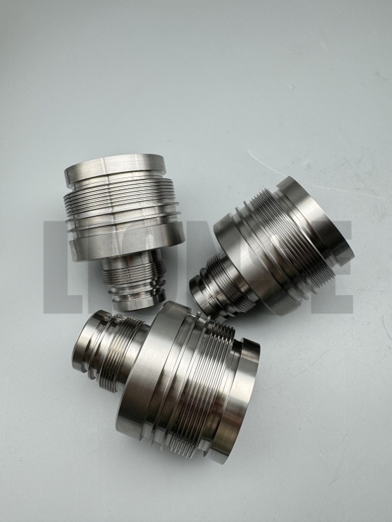 Niyə 5-ci sinif titan ərintisi dərin dəniz avadanlığı üçün seçilir?