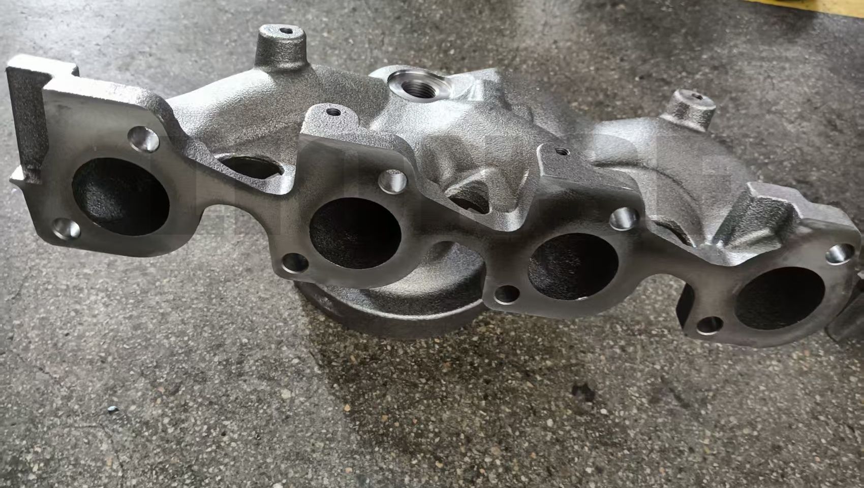 Egzoz manifoldlarının tökmə üstünlükləri nələrdir?